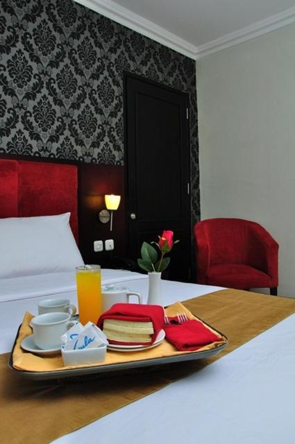 Feodora Airport Hotel Palembang Habitación foto