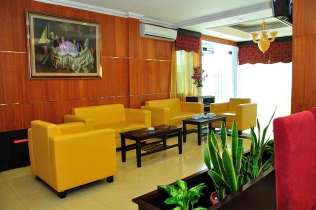 Feodora Airport Hotel Palembang Exterior foto