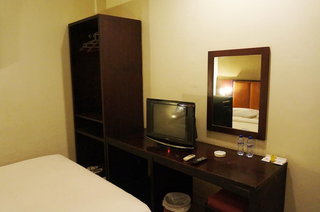 Feodora Airport Hotel Palembang Habitación foto