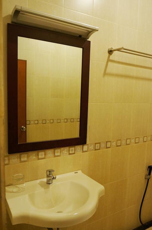 Feodora Airport Hotel Palembang Habitación foto