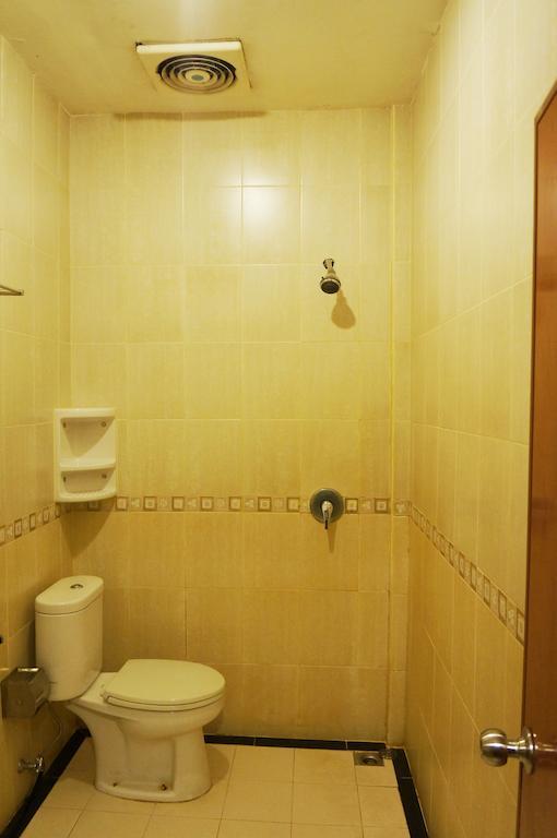 Feodora Airport Hotel Palembang Habitación foto