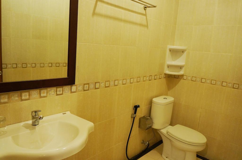 Feodora Airport Hotel Palembang Habitación foto